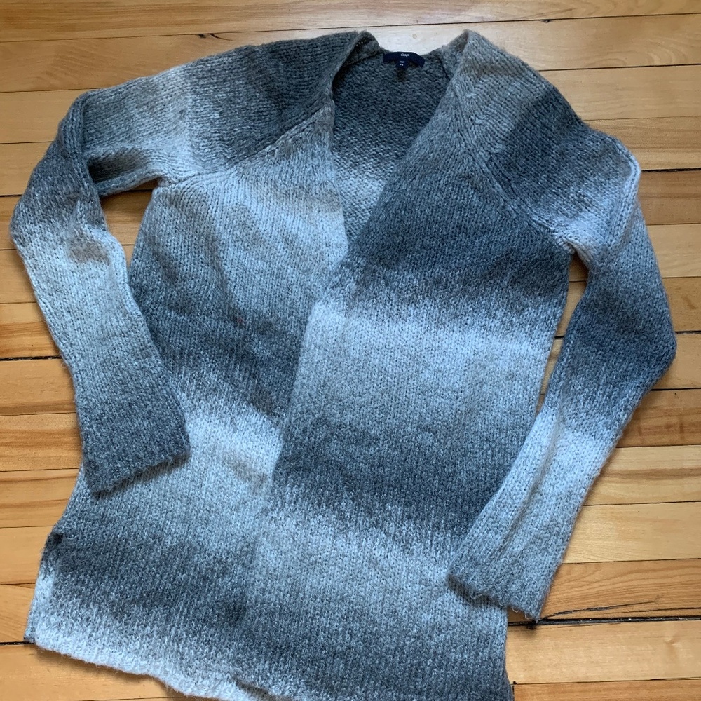 GAP Gray Ombre Knit Cardigan (XS)